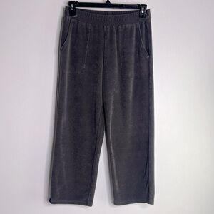 Barefoot Dreams Beach gray terry knit pull on cropped pants size small